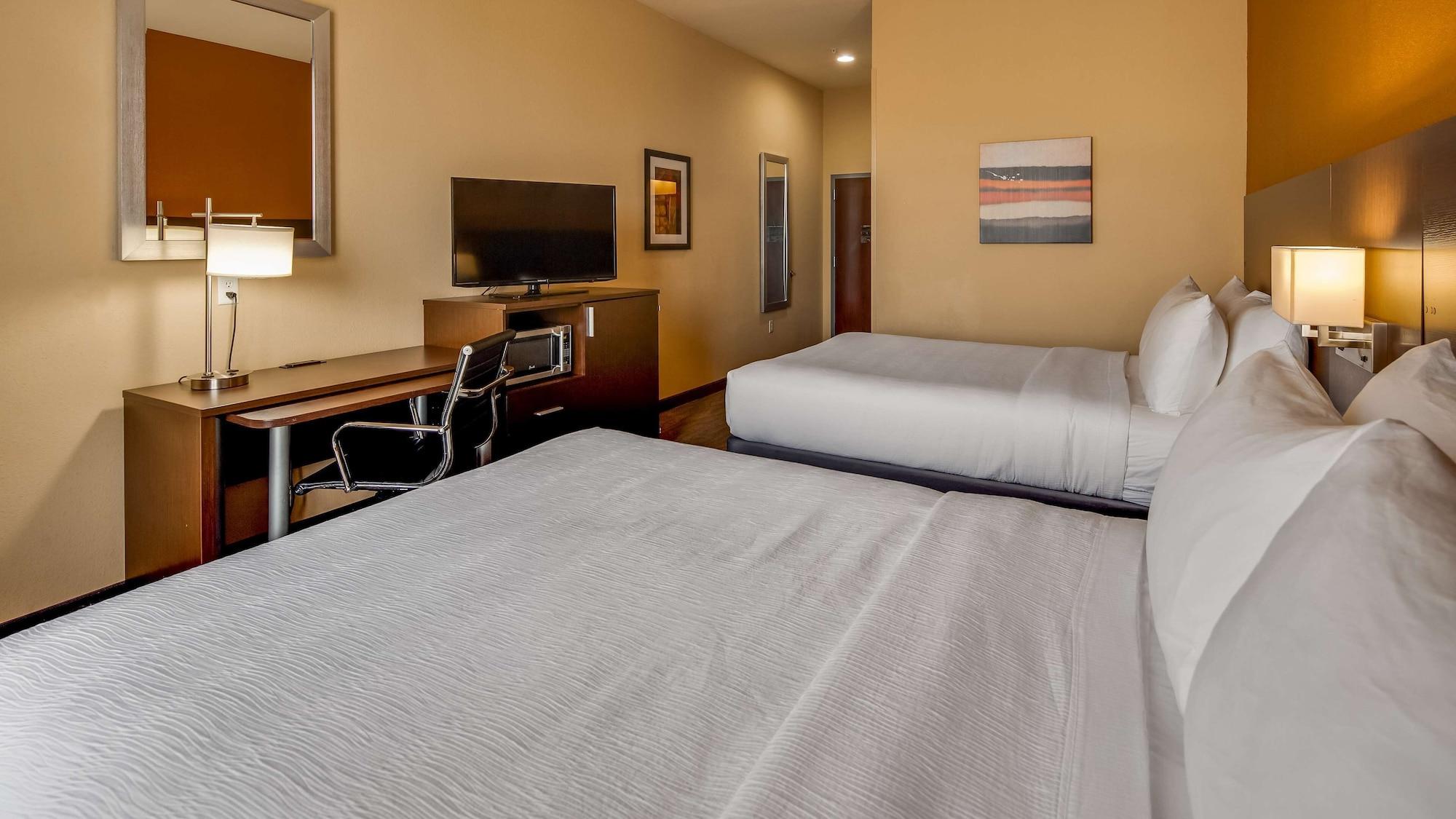 Best Western St. Louis Airport North Hotel & Suites Hazelwood Exterior photo