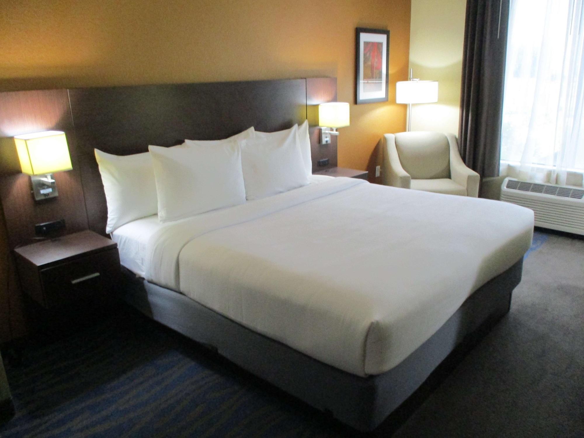 Best Western St. Louis Airport North Hotel & Suites Hazelwood Exterior photo