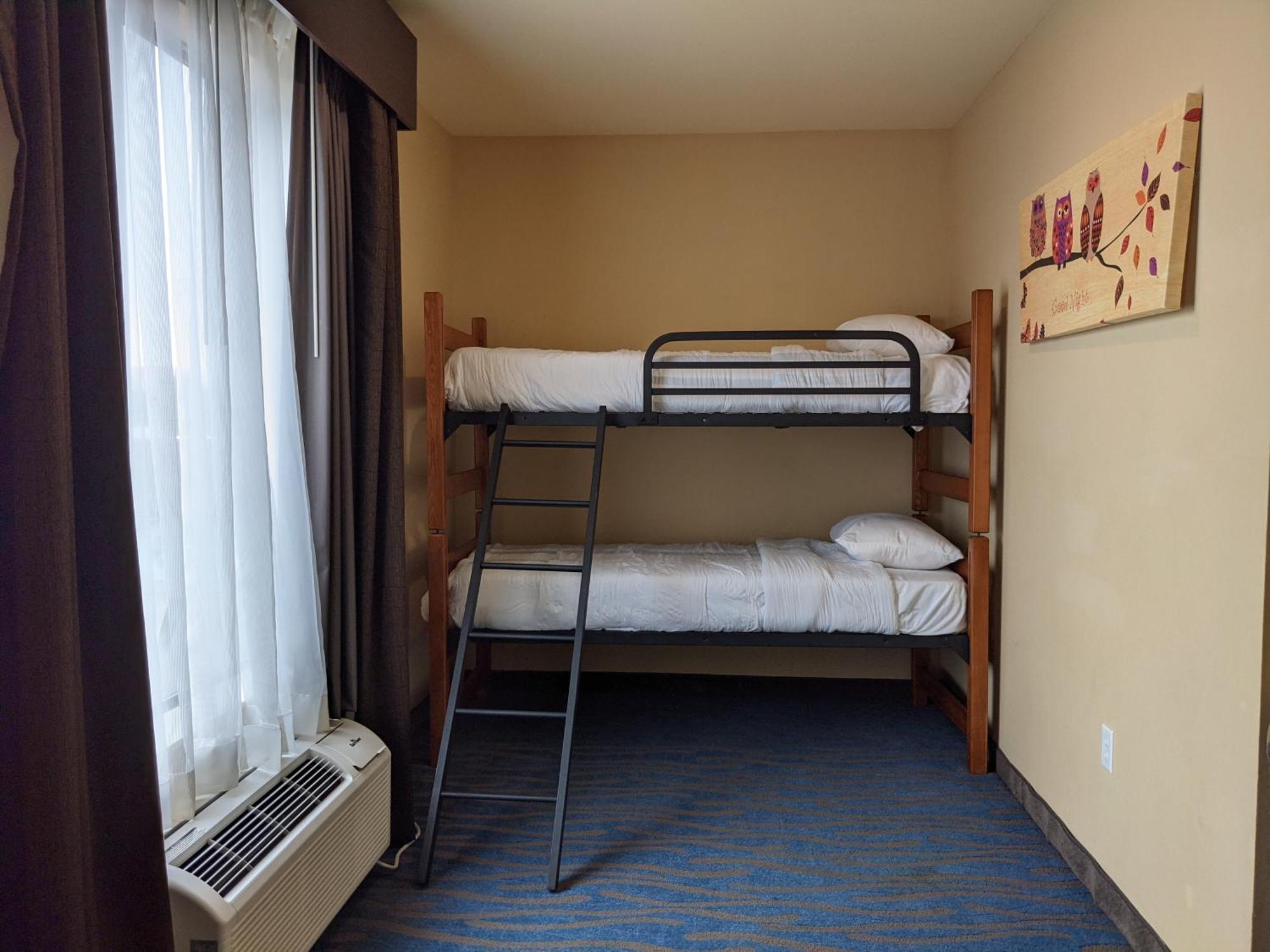 Best Western St. Louis Airport North Hotel & Suites Hazelwood Exterior photo
